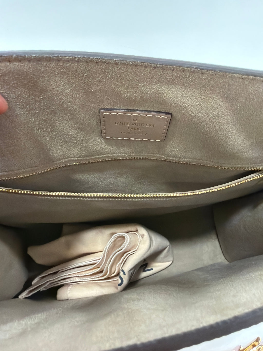 Louis Vuitton Sac Plat Epi
