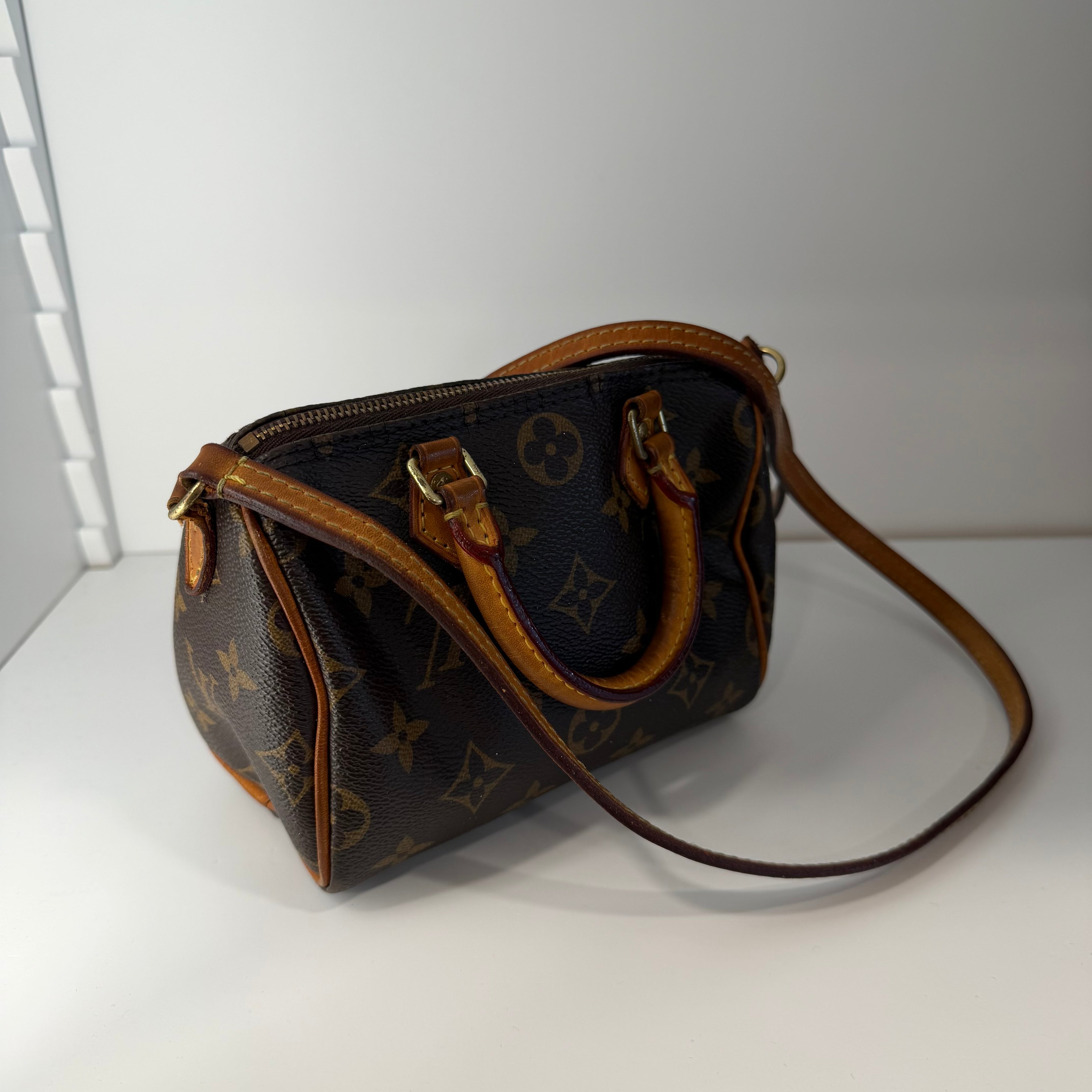 Louis Vuitton Speedy nano Bandouliere