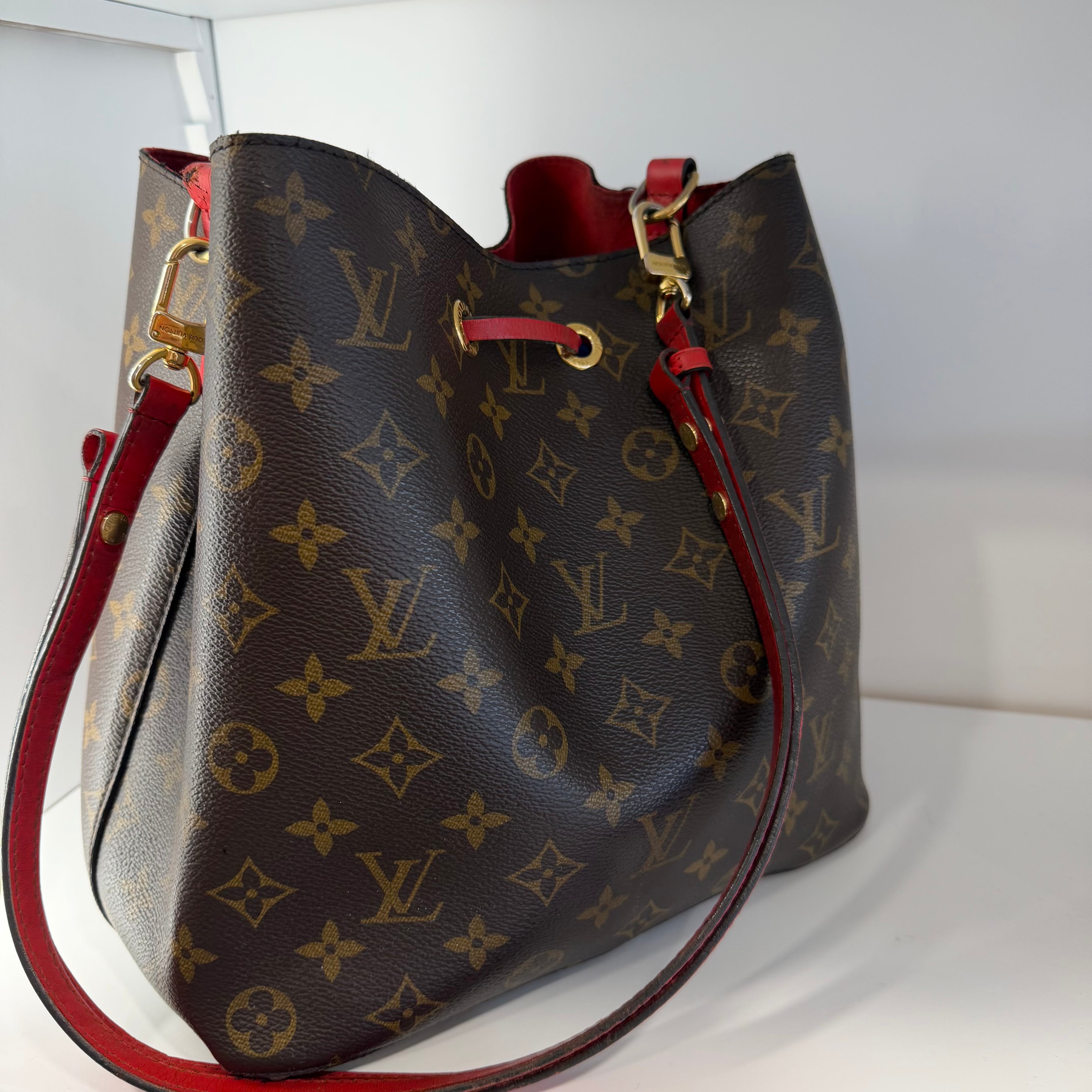 Louis Vuitton Neonoè