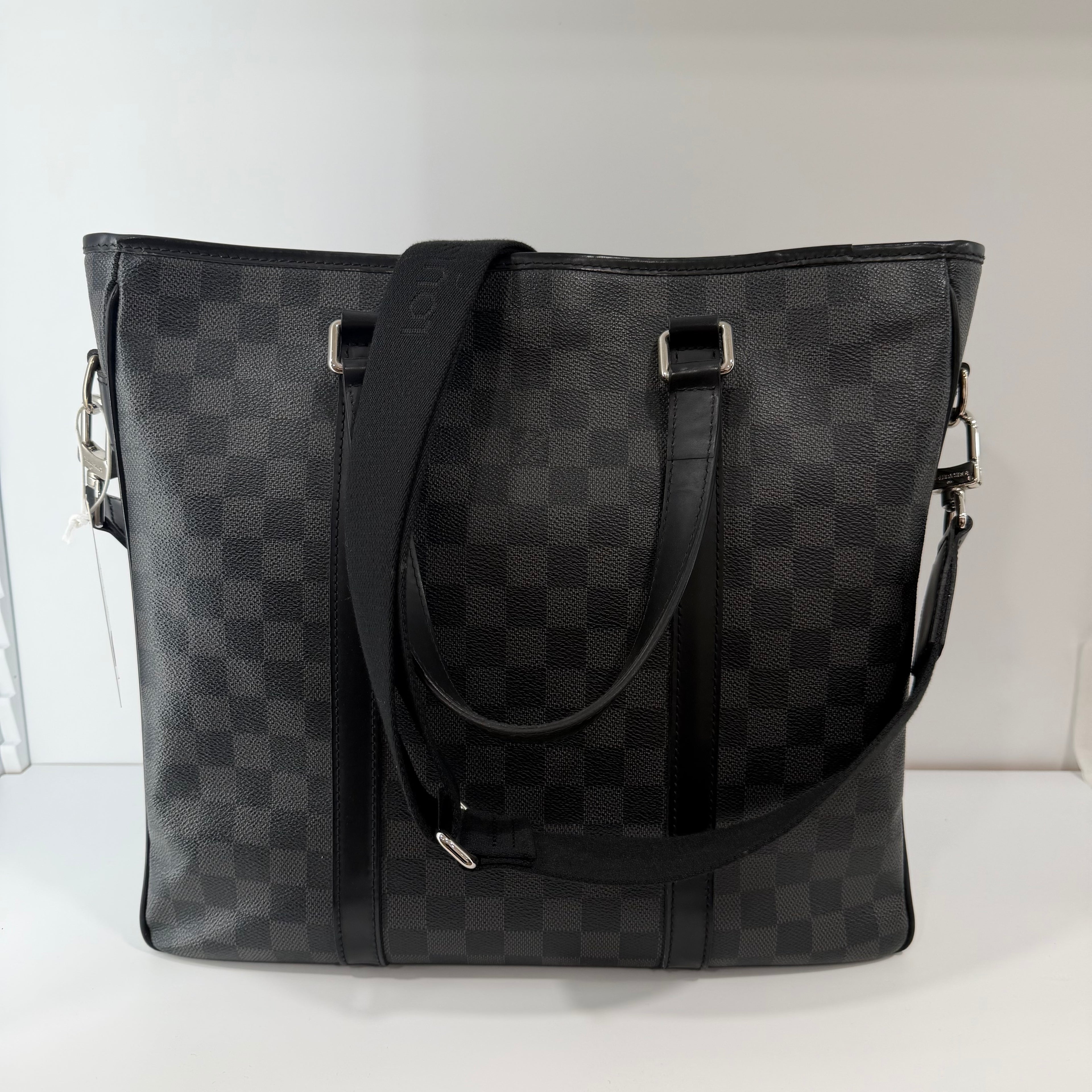 Louis Vuitton Tadao Damiere