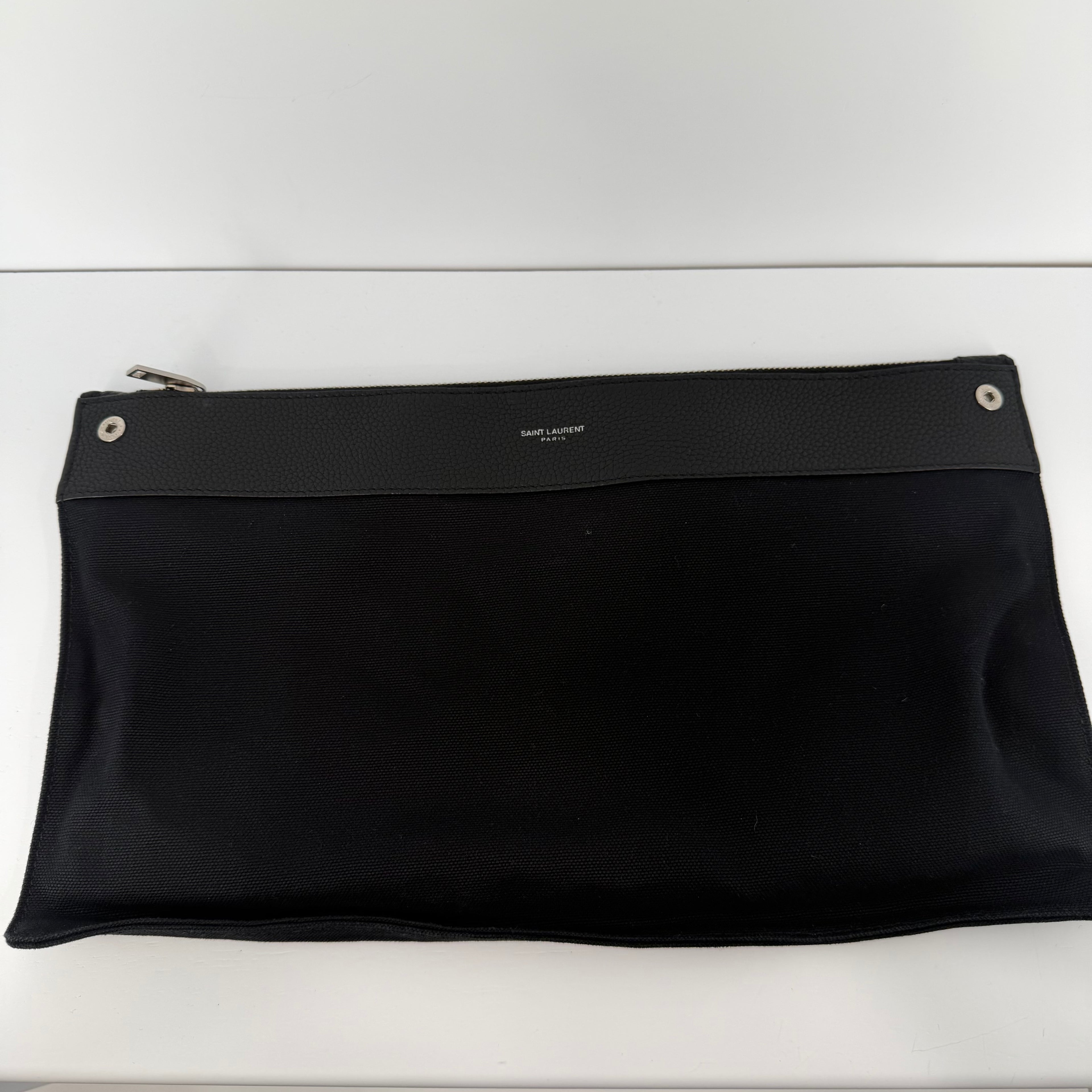 Yves Saint Laurent Sac De Jour Souple