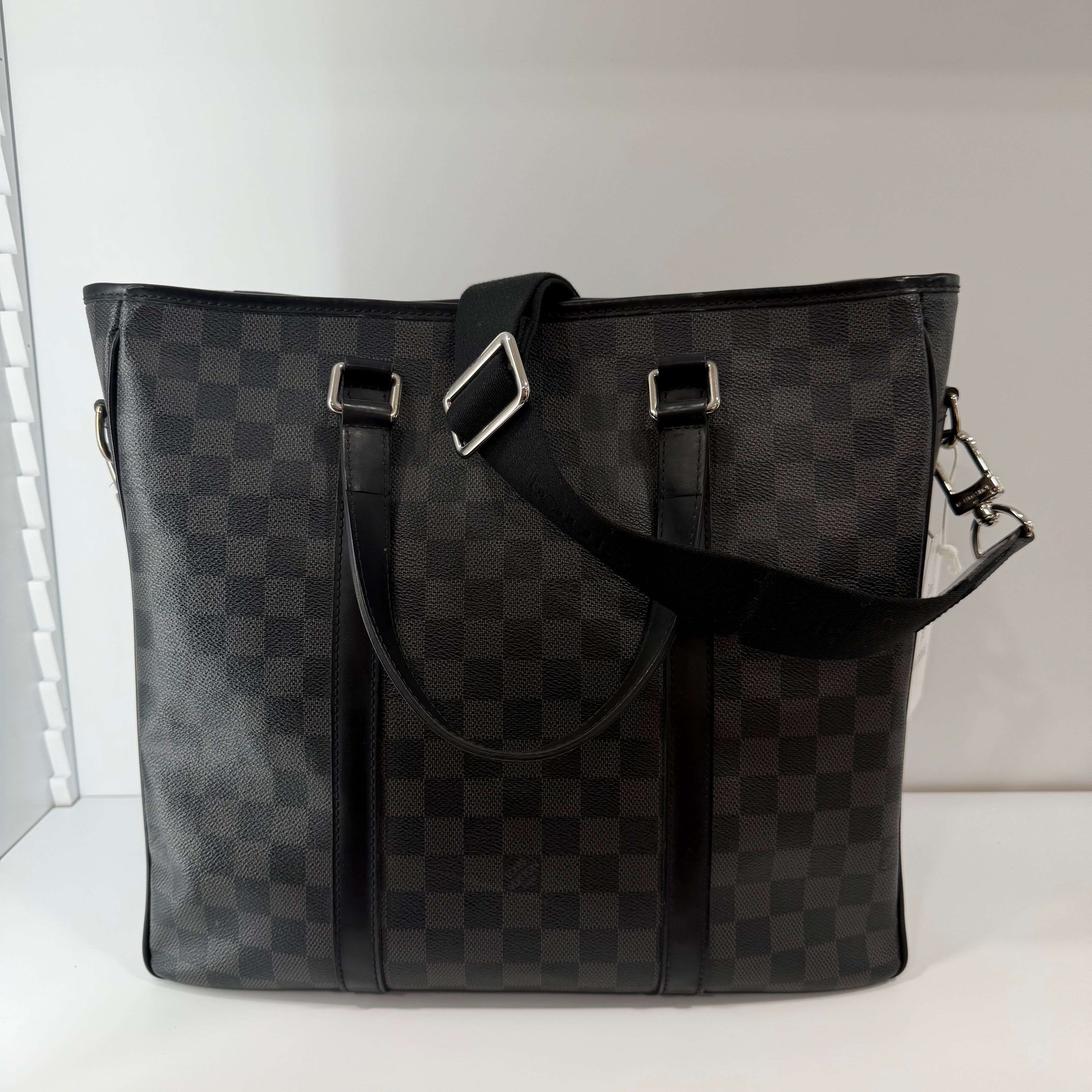 Louis Vuitton Tadao Damiere