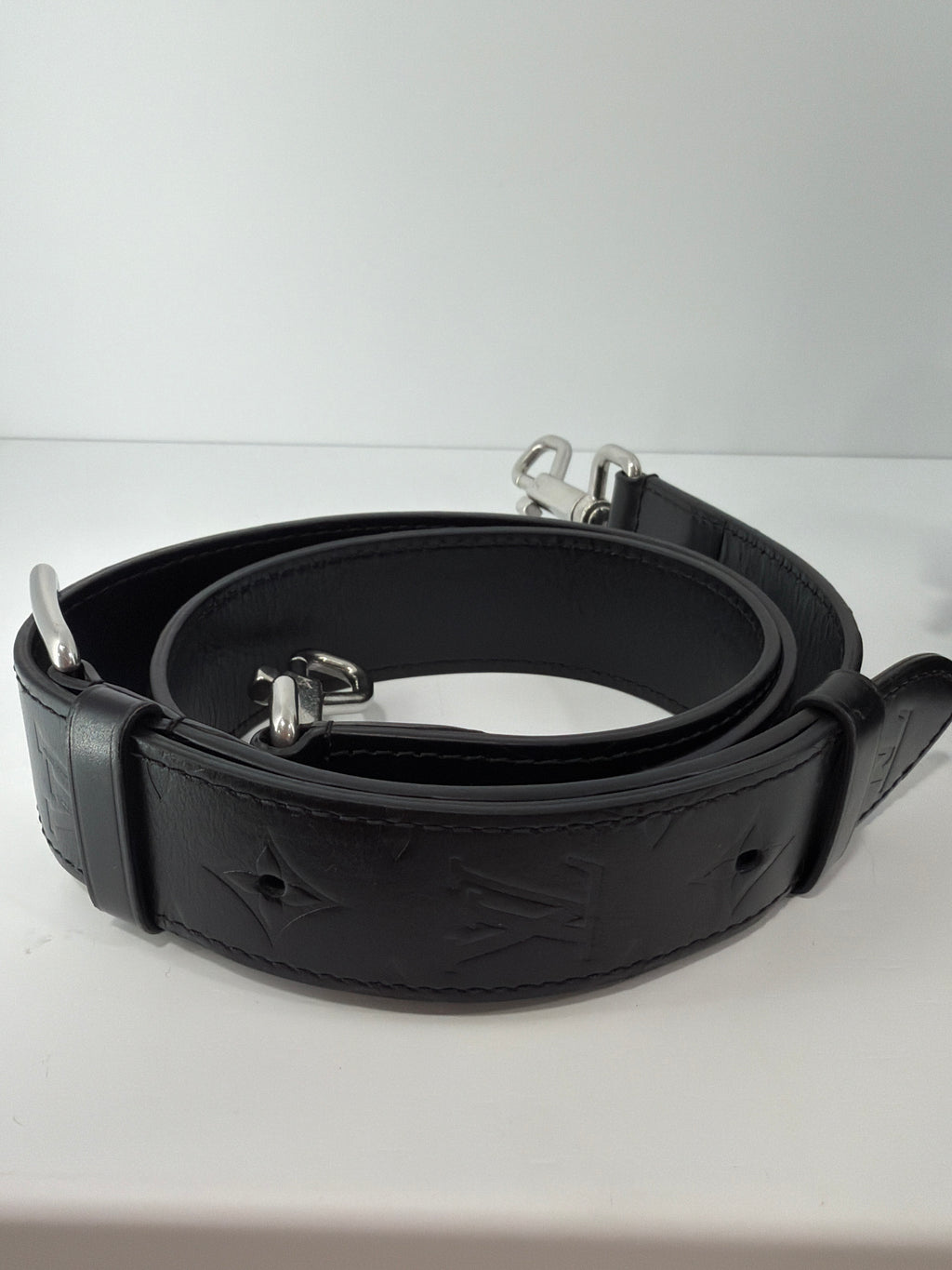Louis Vuitton Keepall Cargo Bandoulière 25 in Pelle di Vitello Nera (Modello M13988)